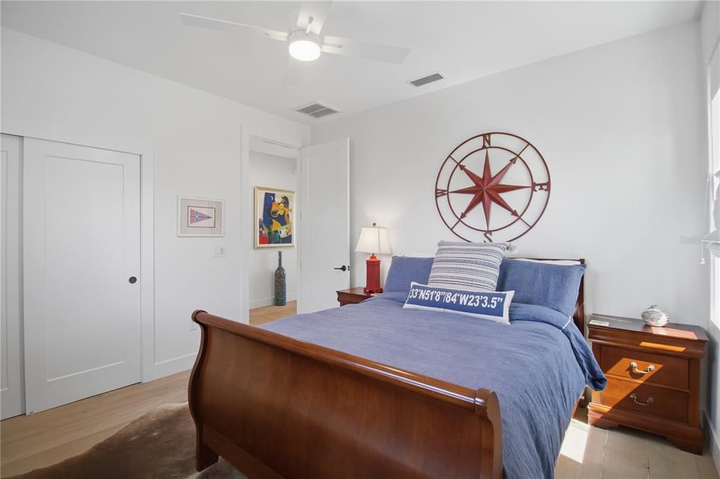For Sale: $1,495,000 (3 beds, 2 baths, 1602 Square Feet)