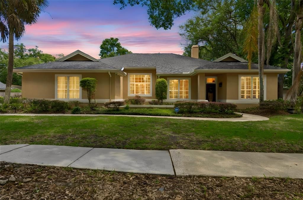 Active With Contract: $714,900 (4 beds, 2 baths, 2233 Square Feet)