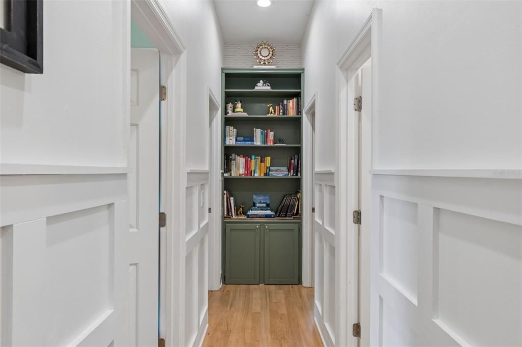 Active With Contract: $714,900 (4 beds, 2 baths, 2233 Square Feet)