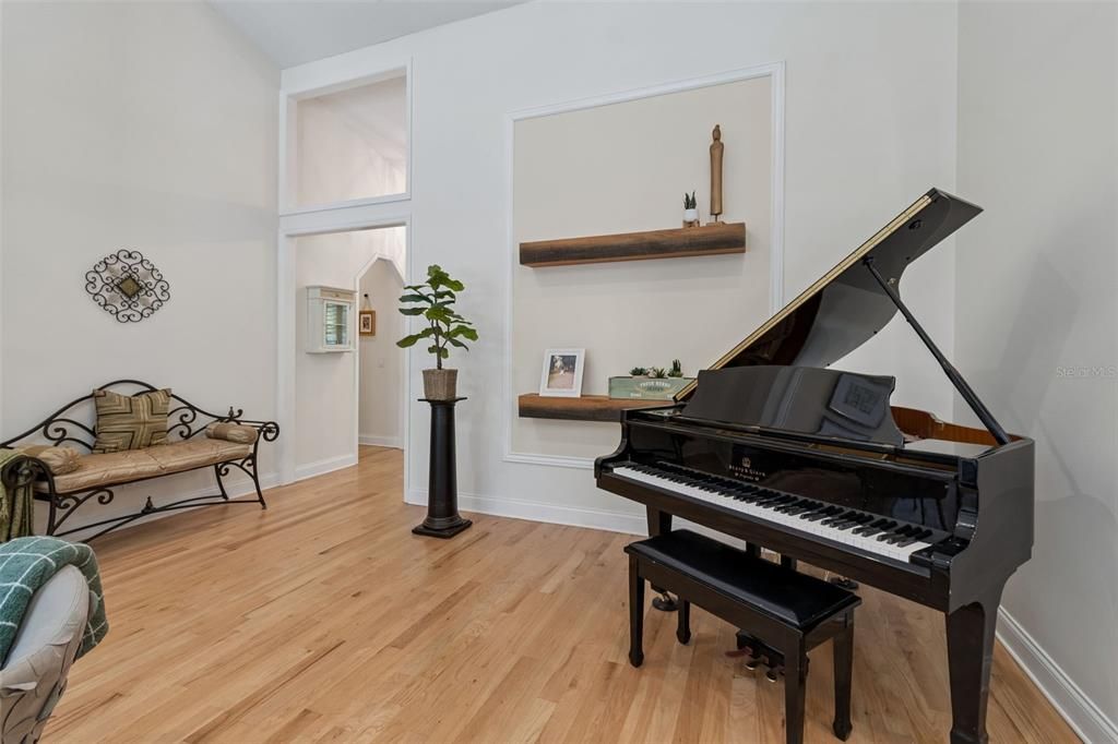 Active With Contract: $714,900 (4 beds, 2 baths, 2233 Square Feet)