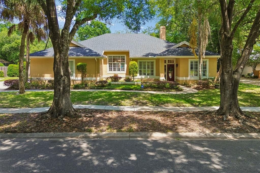 Active With Contract: $714,900 (4 beds, 2 baths, 2233 Square Feet)