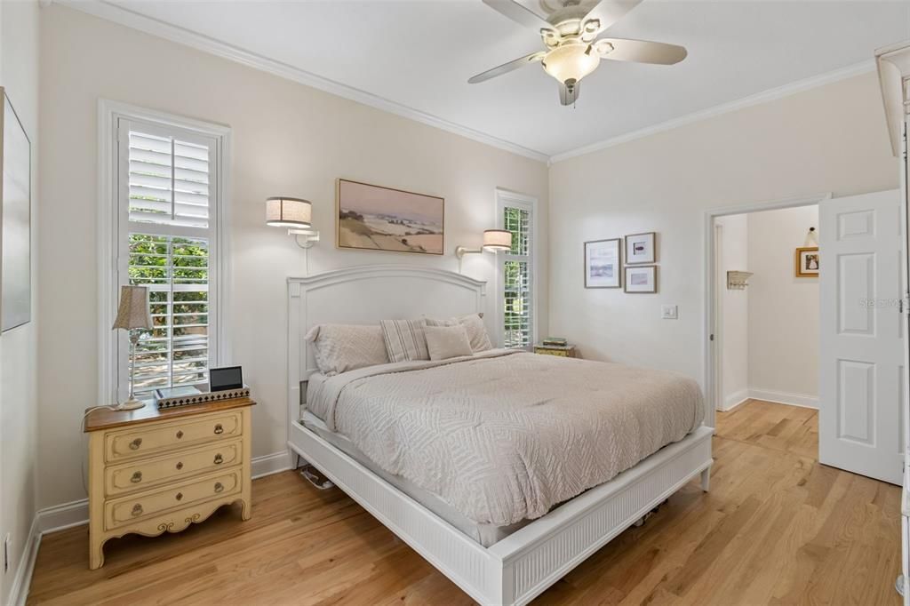 Active With Contract: $714,900 (4 beds, 2 baths, 2233 Square Feet)