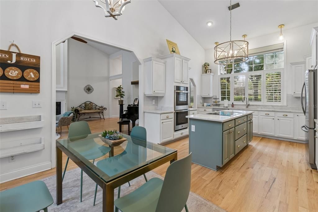 Active With Contract: $714,900 (4 beds, 2 baths, 2233 Square Feet)