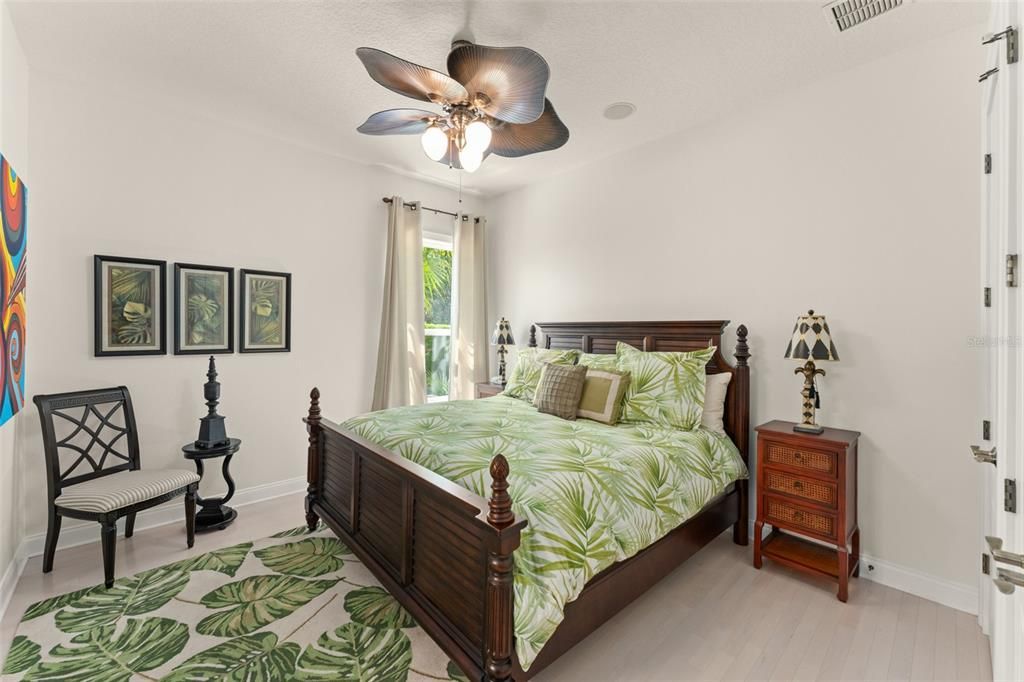 Activo con contrato: $2,125,000 (4 camas, 4 baños, 3751 Pies cuadrados)