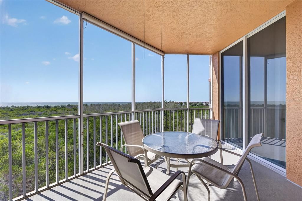 For Sale: $349,400 (2 beds, 2 baths, 1102 Square Feet)