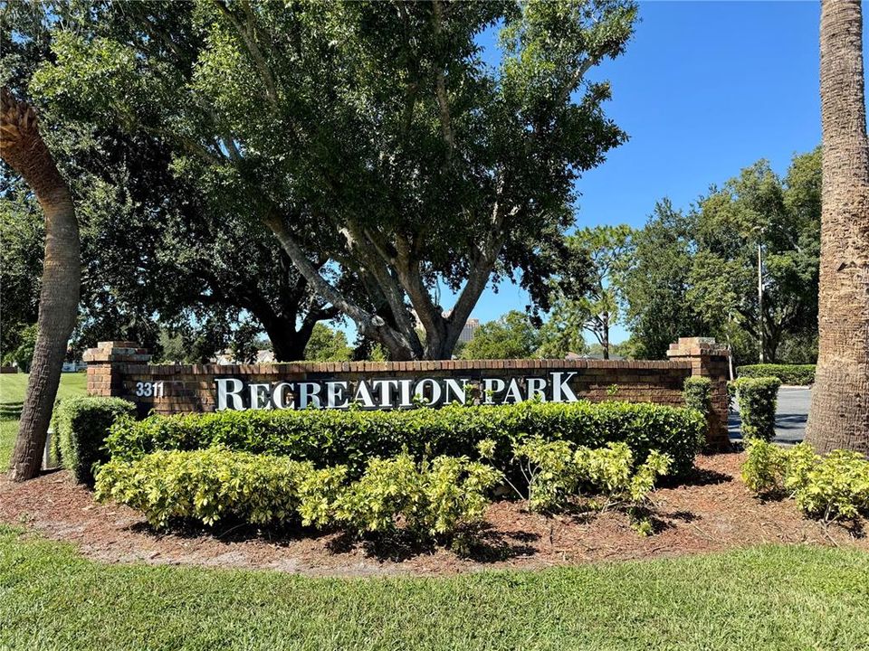 Active With Contract: $485,000 (4 beds, 2 baths, 1952 Square Feet)