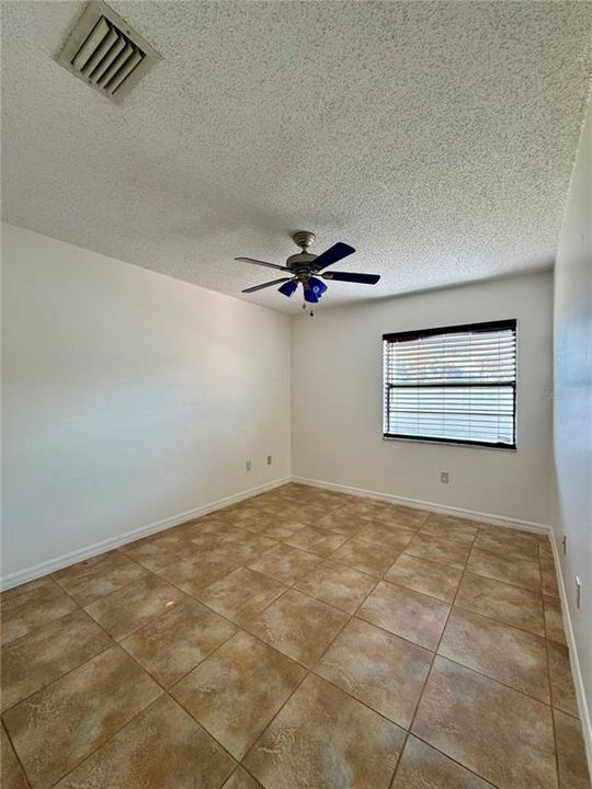 Active With Contract: $485,000 (4 beds, 2 baths, 1952 Square Feet)