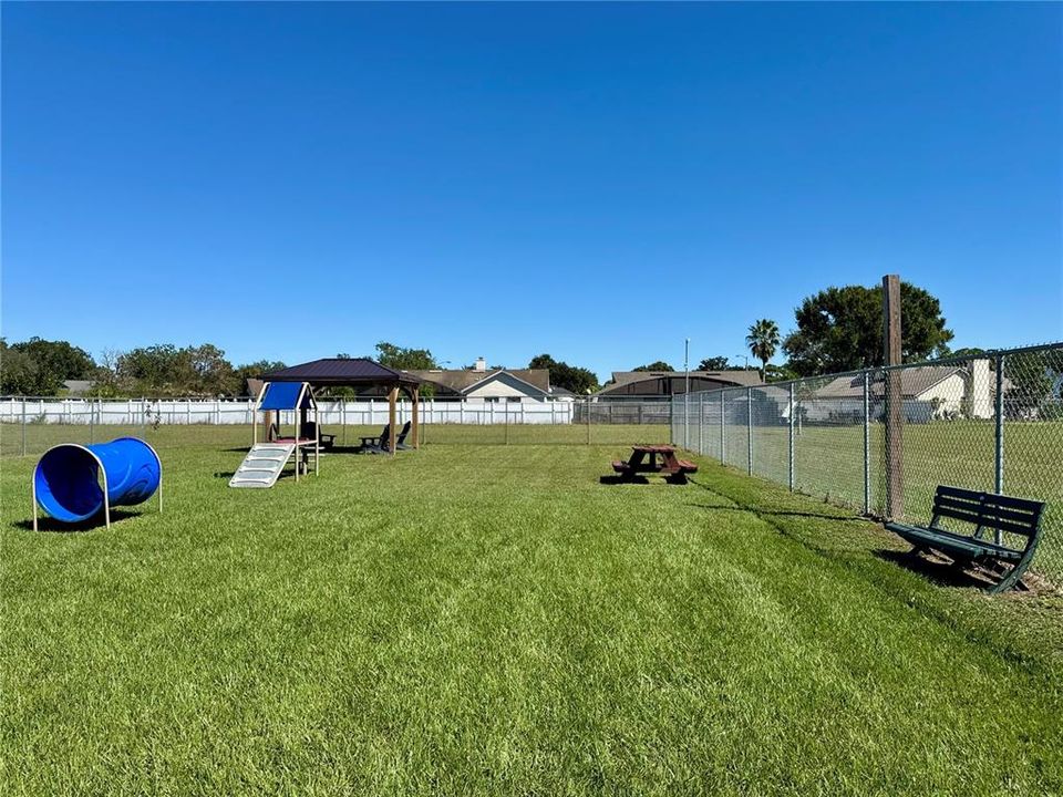 Active With Contract: $485,000 (4 beds, 2 baths, 1952 Square Feet)