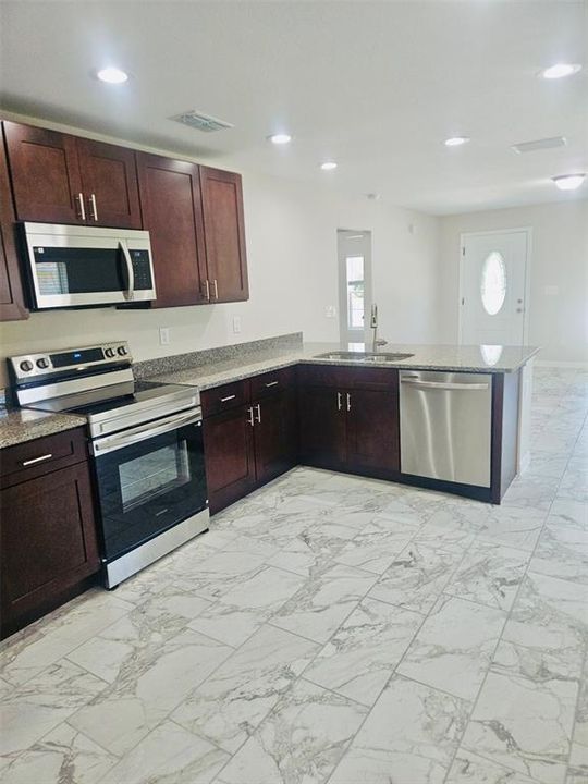 For Rent: $1,549 (2 beds, 2 baths, 1054 Square Feet)