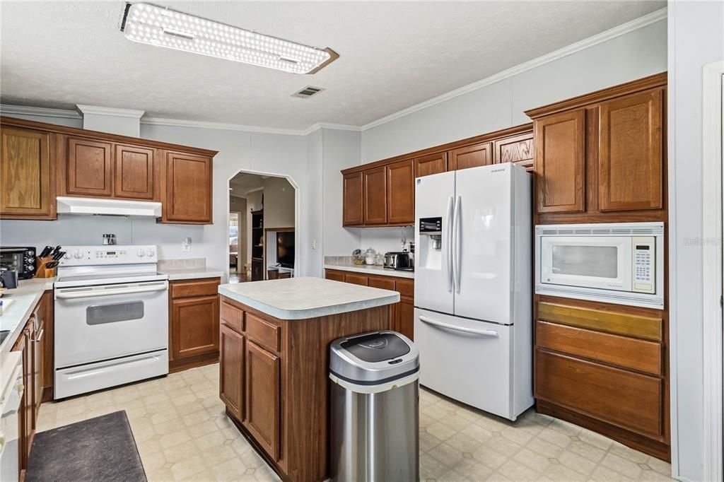На продажу: $325,000 (3 спален, 2 ванн, 1512 Квадратных фут)