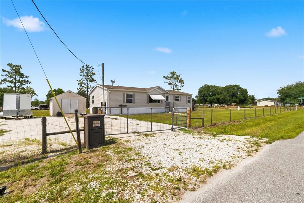 На продажу: $325,000 (3 спален, 2 ванн, 1512 Квадратных фут)