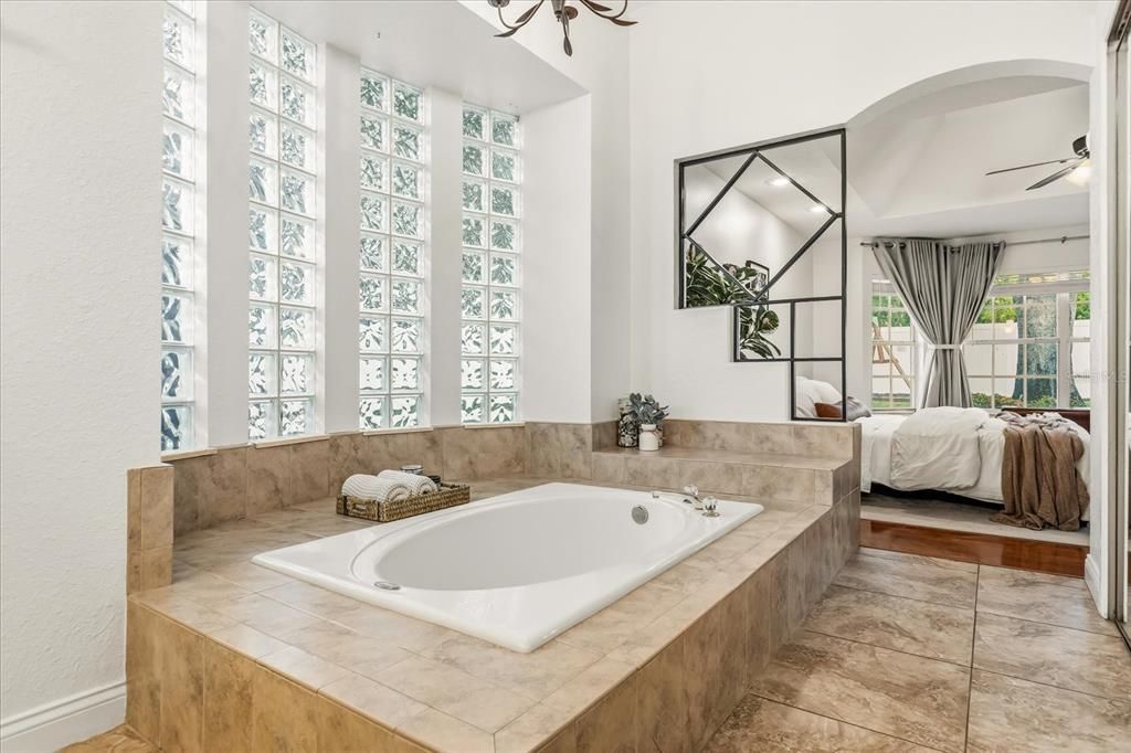 For Sale: $650,000 (4 beds, 3 baths, 2326 Square Feet)
