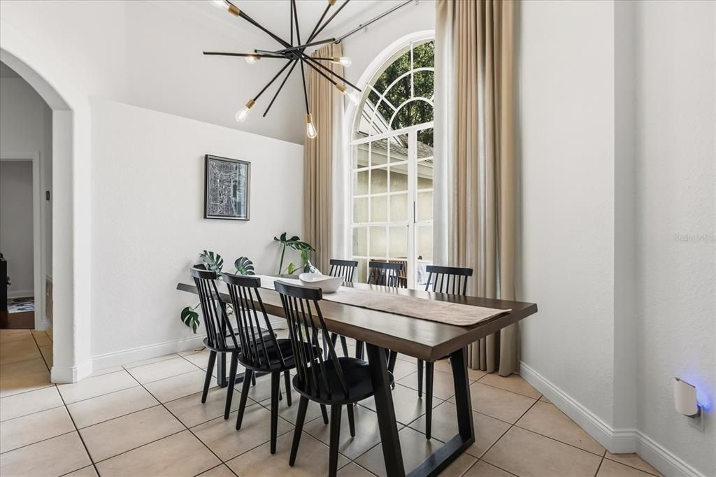 For Sale: $650,000 (4 beds, 3 baths, 2326 Square Feet)