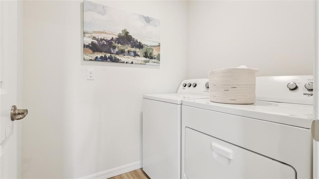 Active With Contract: $325,070 (4 beds, 2 baths, 1828 Square Feet)