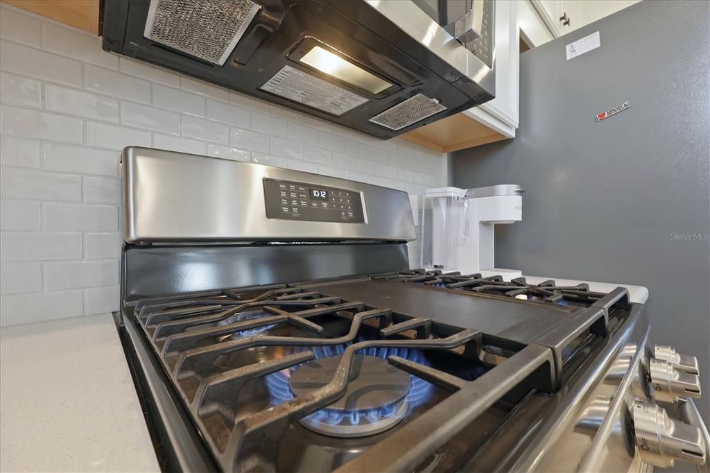 For Rent: $3,600 (2 beds, 2 baths, 1533 Square Feet)