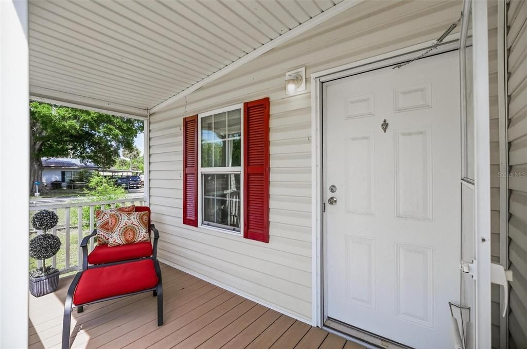 For Sale: $250,000 (2 beds, 2 baths, 962 Square Feet)