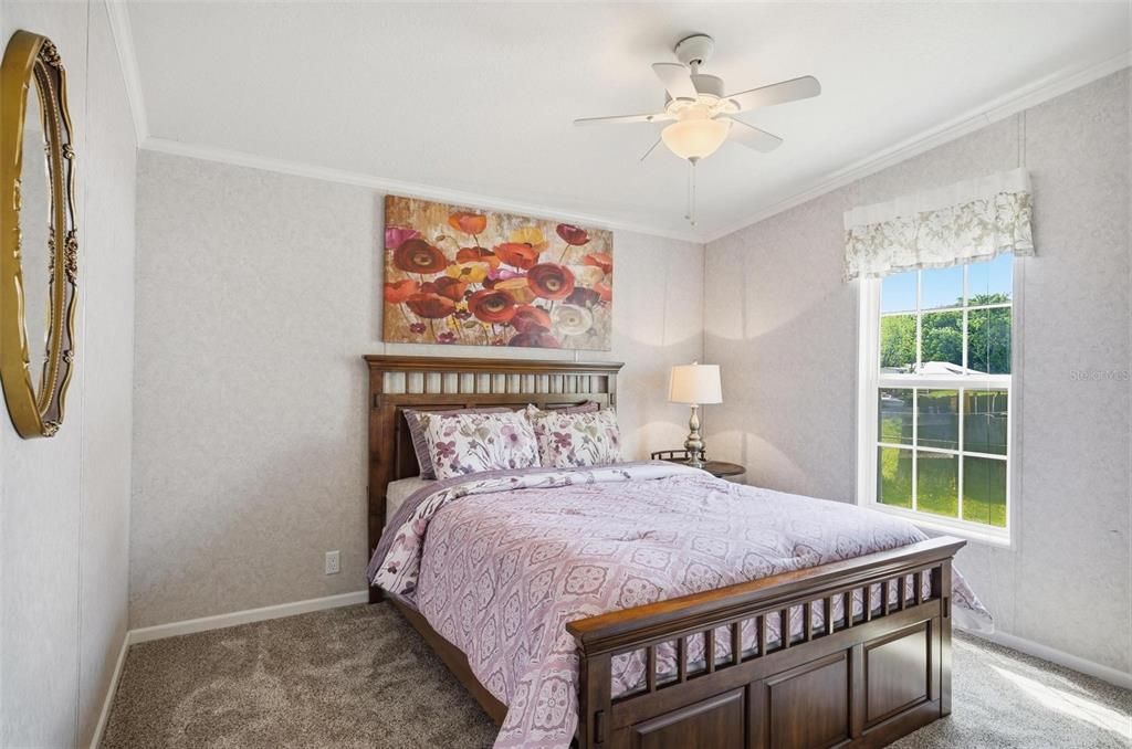 For Sale: $250,000 (2 beds, 2 baths, 962 Square Feet)