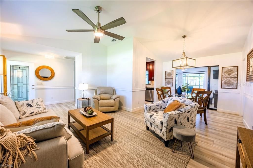 En Venta: $469,000 (3 camas, 2 baños, 2025 Pies cuadrados)