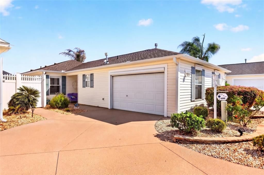 For Sale: $409,000 (3 beds, 2 baths, 1397 Square Feet)