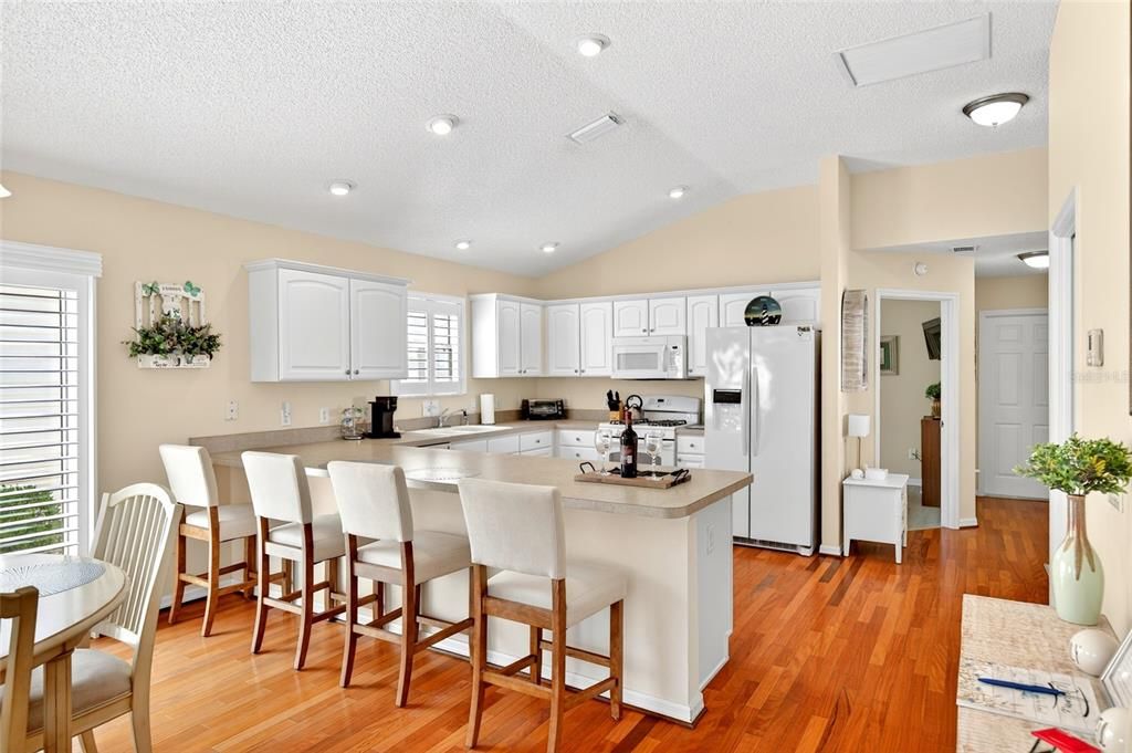 For Sale: $409,000 (3 beds, 2 baths, 1397 Square Feet)