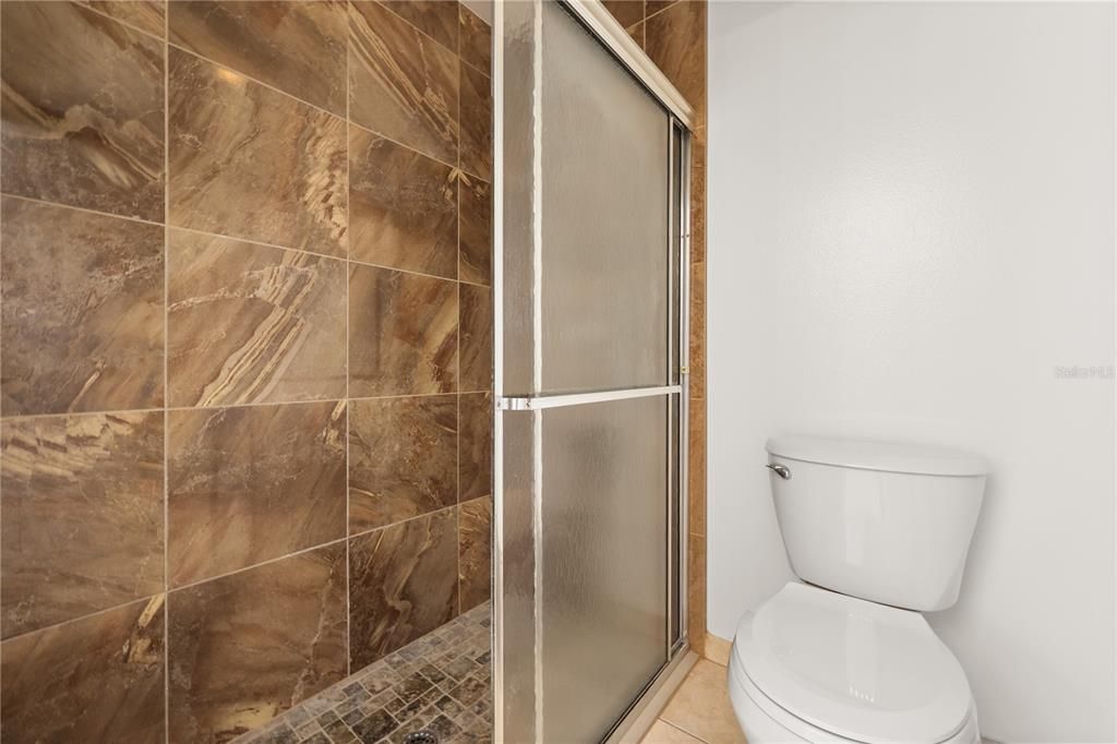 En Venta: $384,500 (4 camas, 2 baños, 1485 Pies cuadrados)