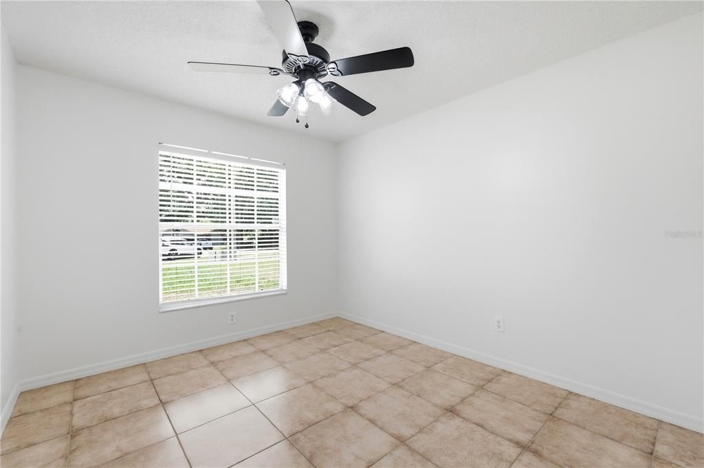 En Venta: $384,500 (4 camas, 2 baños, 1485 Pies cuadrados)