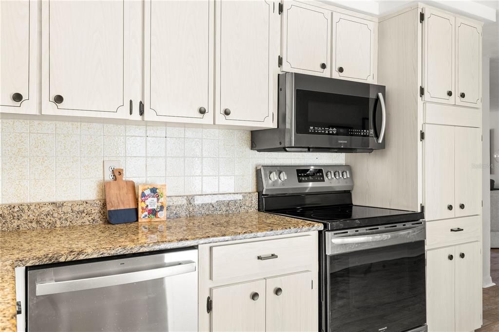 En Venta: $290,000 (2 camas, 2 baños, 1296 Pies cuadrados)