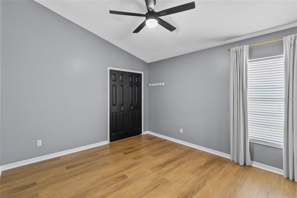 Под контрактом: $610,000 (4 спален, 3 ванн, 2744 Квадратных фут)