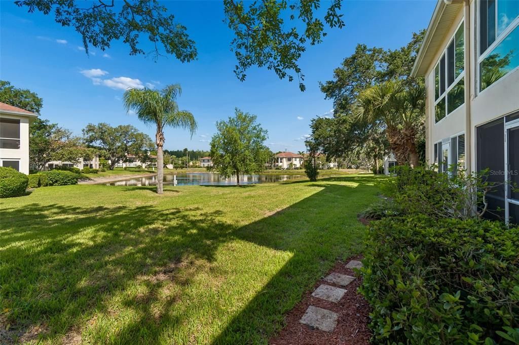 Active With Contract: $220,000 (2 beds, 1 baths, 923 Square Feet)