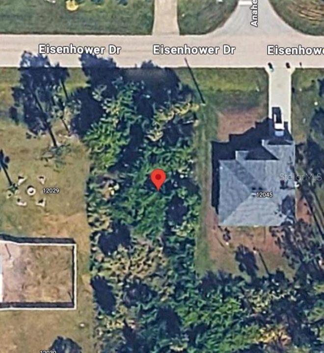 待售: $13,000 (0.23 acres)