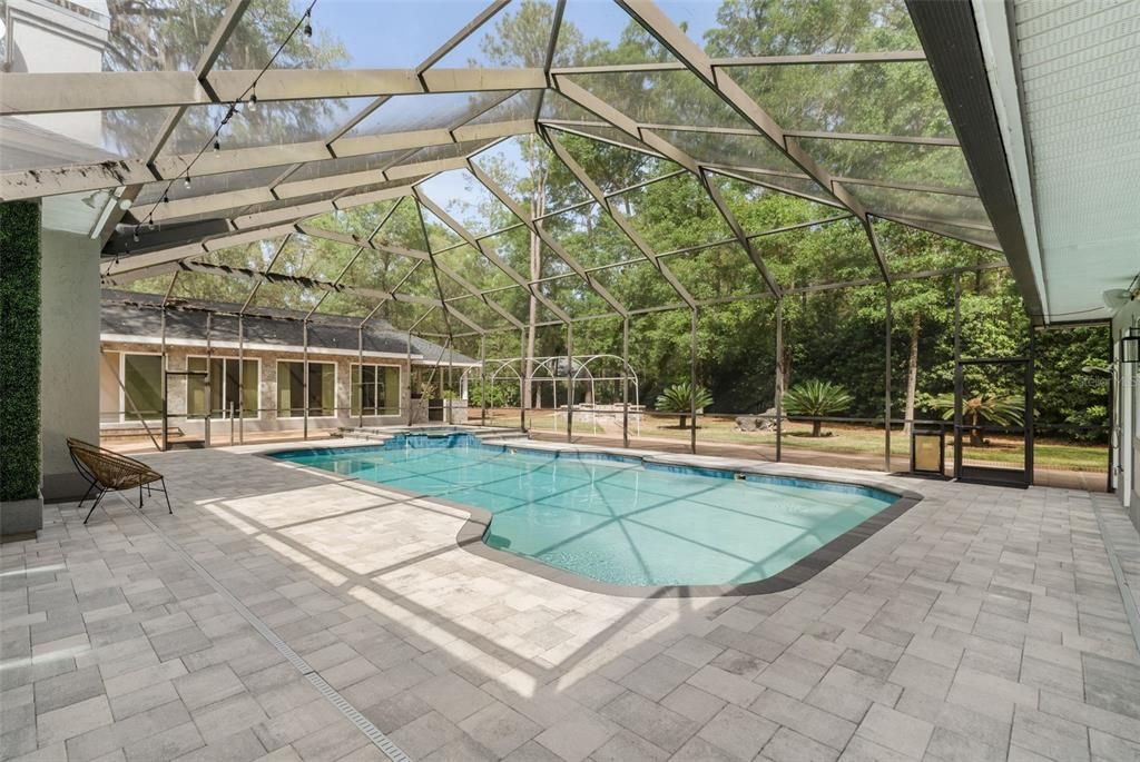 En Venta: $1,189,000 (5 camas, 5 baños, 4168 Pies cuadrados)