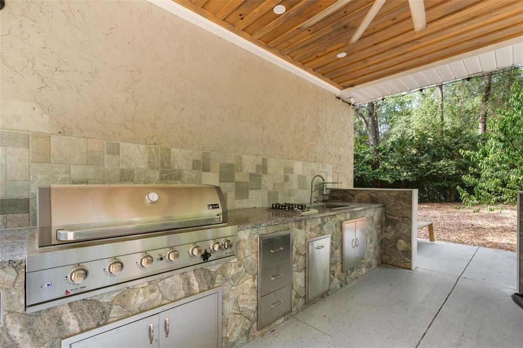 En Venta: $1,189,000 (5 camas, 5 baños, 4168 Pies cuadrados)
