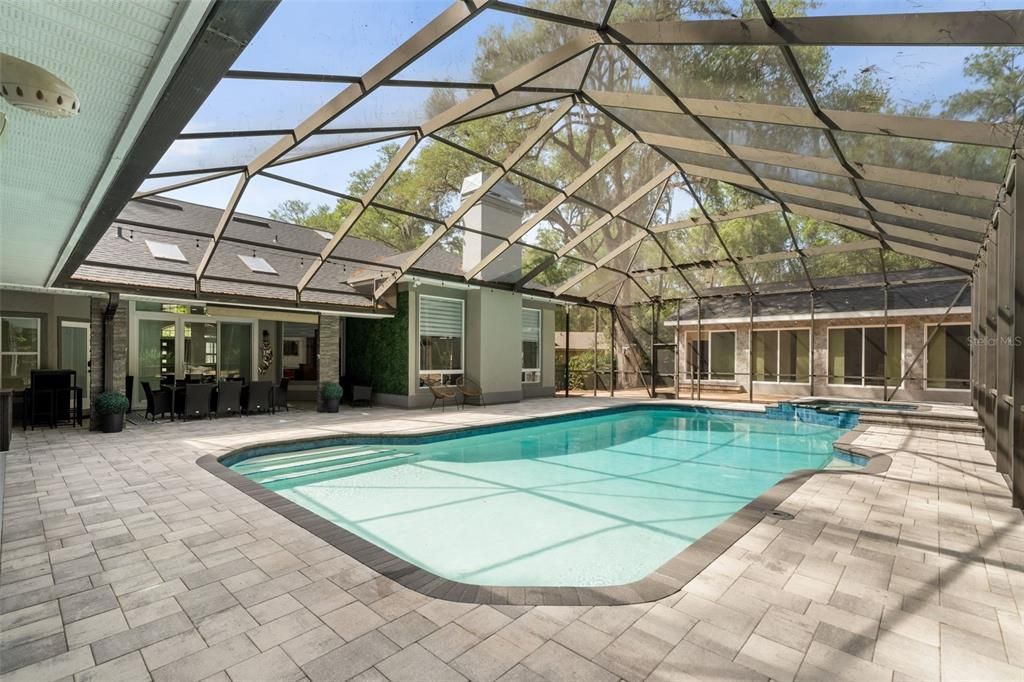 En Venta: $1,189,000 (5 camas, 5 baños, 4168 Pies cuadrados)