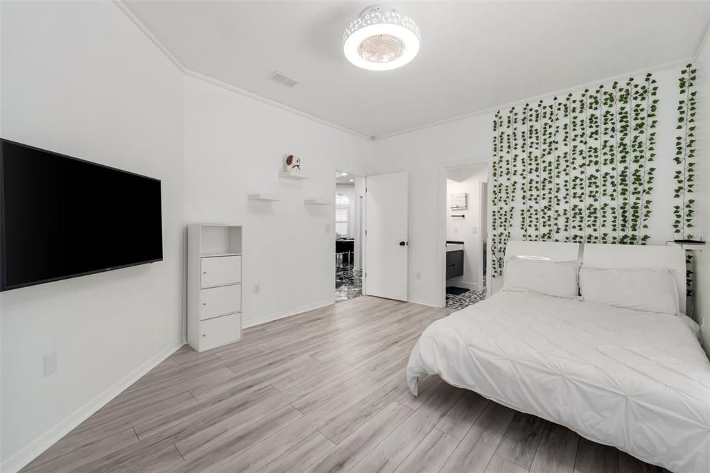En Venta: $1,189,000 (5 camas, 5 baños, 4168 Pies cuadrados)