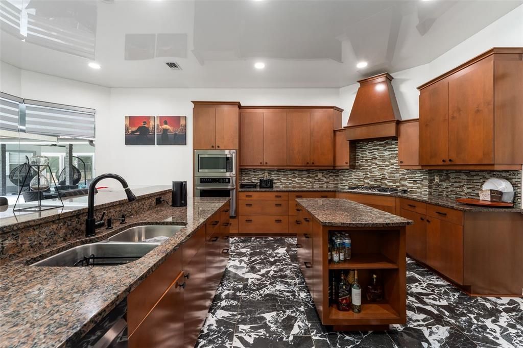 En Venta: $1,189,000 (5 camas, 5 baños, 4168 Pies cuadrados)