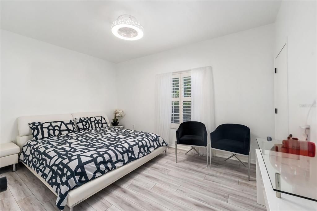 En Venta: $1,189,000 (5 camas, 5 baños, 4168 Pies cuadrados)