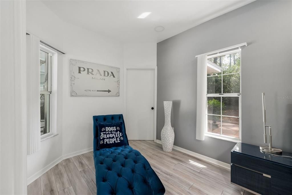 En Venta: $1,189,000 (5 camas, 5 baños, 4168 Pies cuadrados)