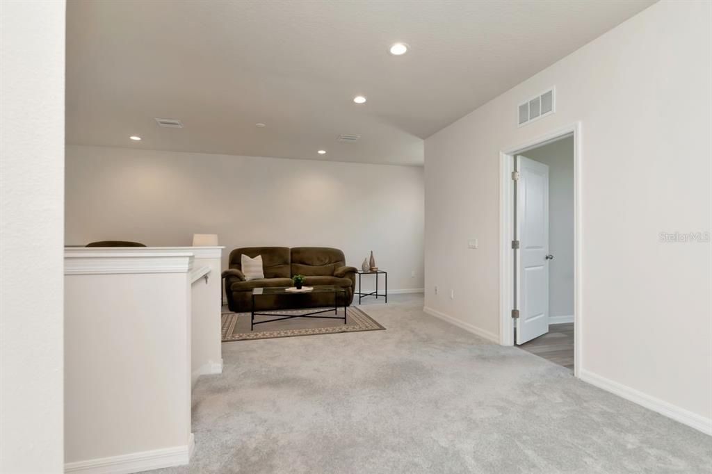 For Sale: $449,900 (3 beds, 2 baths, 2262 Square Feet)