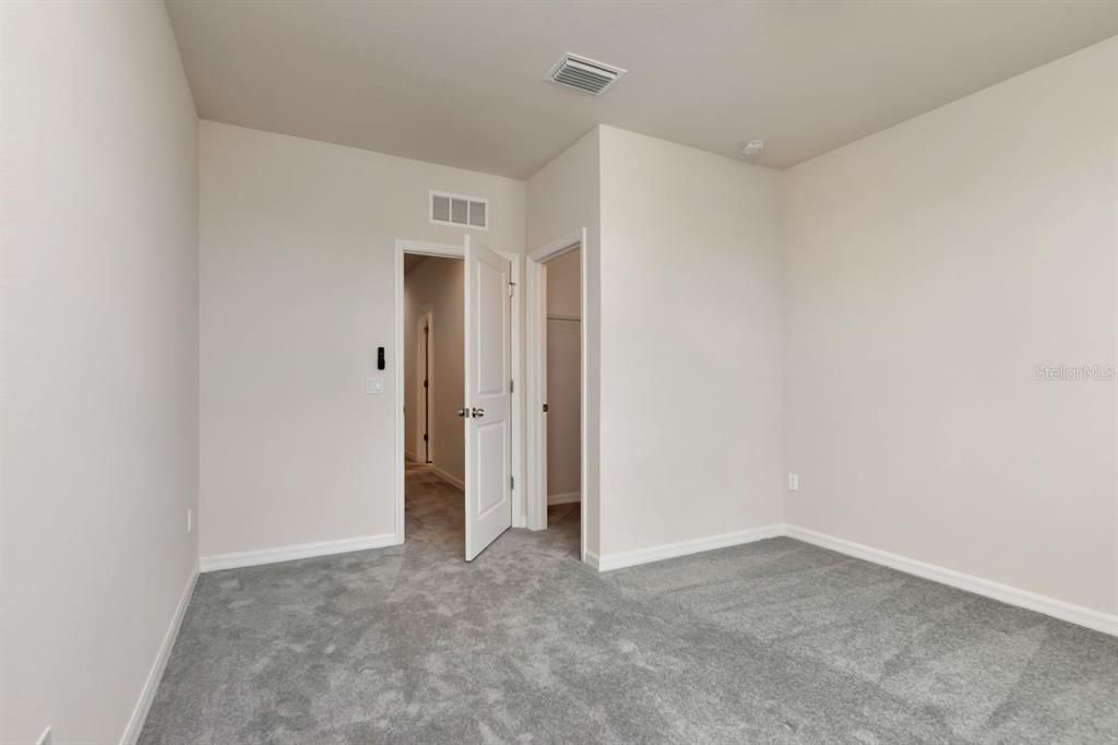 For Sale: $449,900 (3 beds, 2 baths, 2262 Square Feet)