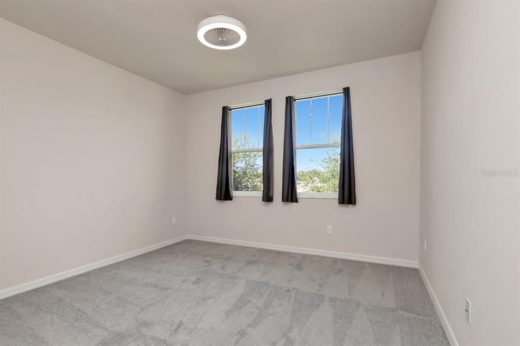 For Sale: $449,900 (3 beds, 2 baths, 2262 Square Feet)