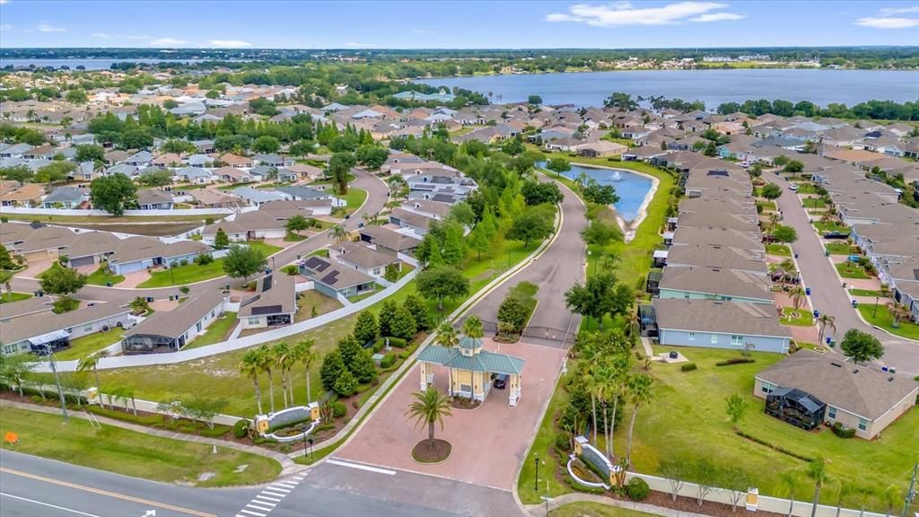 En Venta: $248,900 (2 camas, 2 baños, 1275 Pies cuadrados)