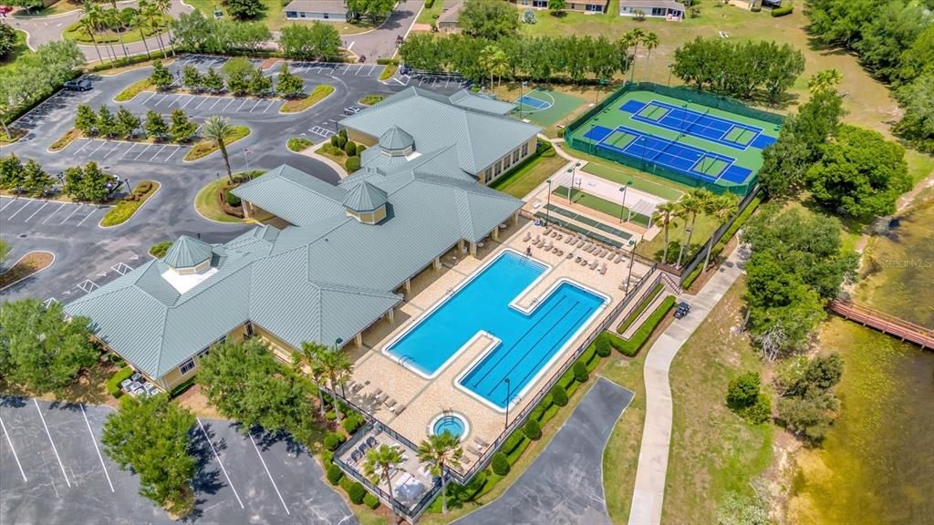 En Venta: $248,900 (2 camas, 2 baños, 1275 Pies cuadrados)