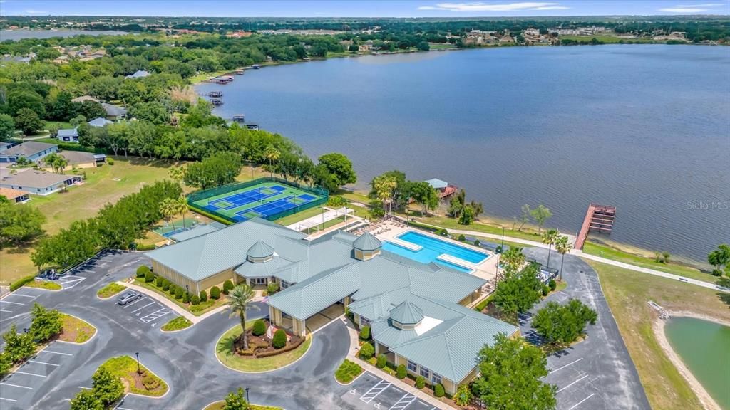 En Venta: $248,900 (2 camas, 2 baños, 1275 Pies cuadrados)