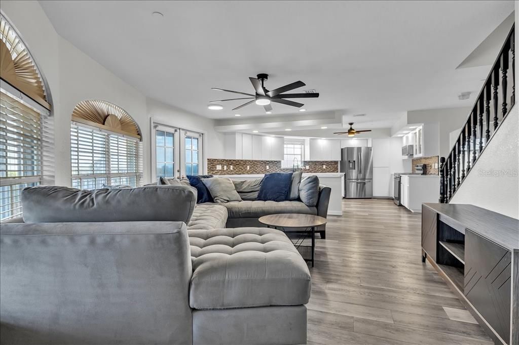 Active With Contract: $500,000 (3 beds, 2 baths, 2258 Square Feet)