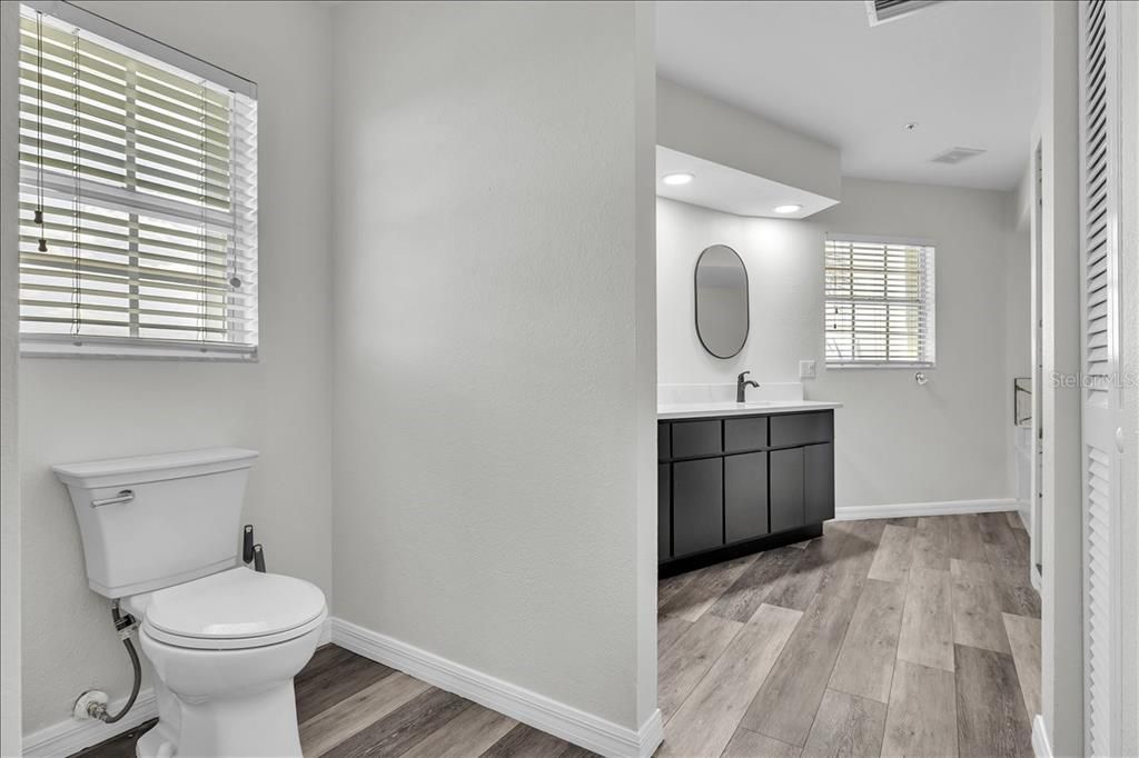 Active With Contract: $500,000 (3 beds, 2 baths, 2258 Square Feet)