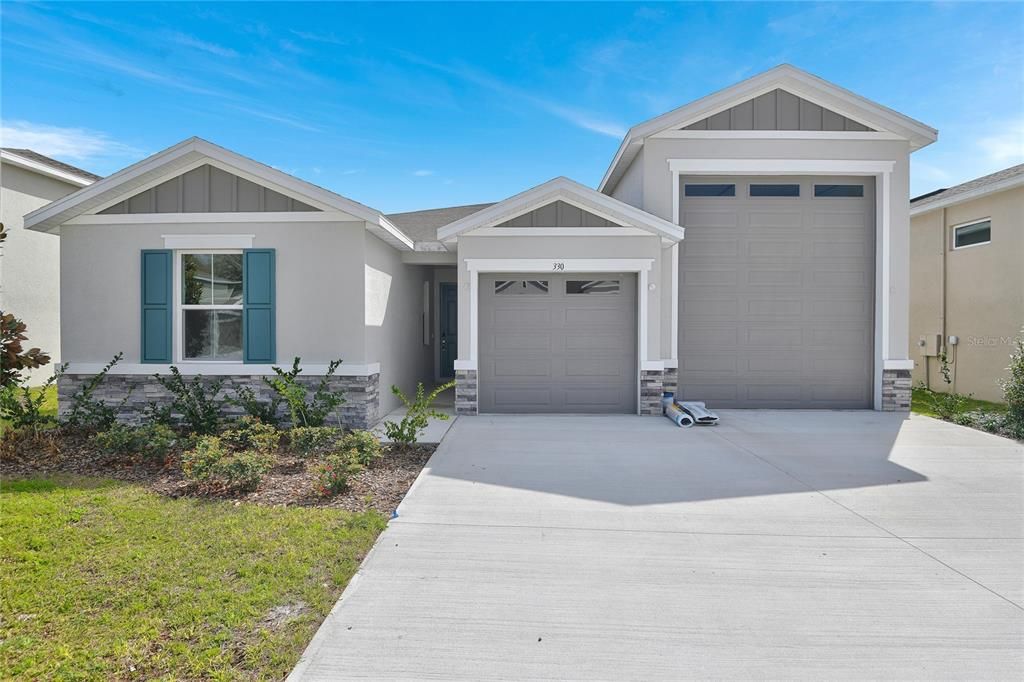 For Sale: $439,999 (3 beds, 2 baths, 1965 Square Feet)