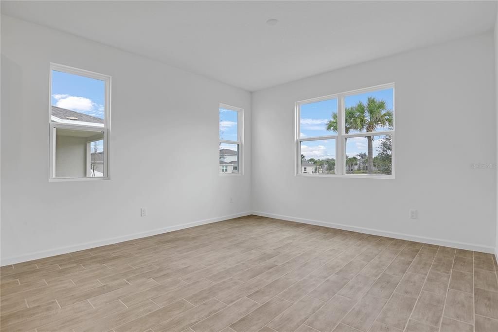 For Sale: $439,999 (3 beds, 2 baths, 1965 Square Feet)