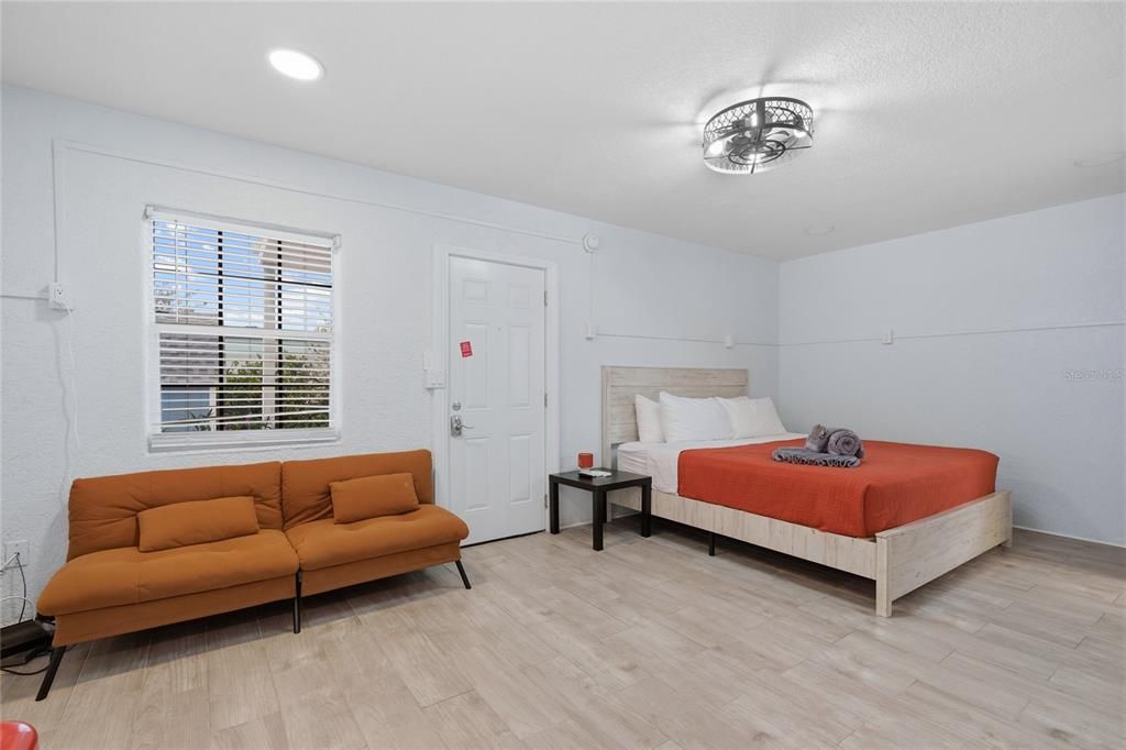 For Sale: $5,700,000 (0 beds, 0 baths, 5301 Square Feet)