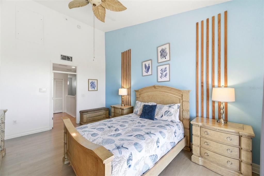 На продажу: $435,000 (3 спален, 3 ванн, 1593 Квадратных фут)