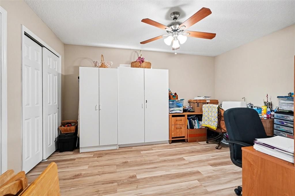 For Sale: $550,000 (3 beds, 2 baths, 1760 Square Feet)